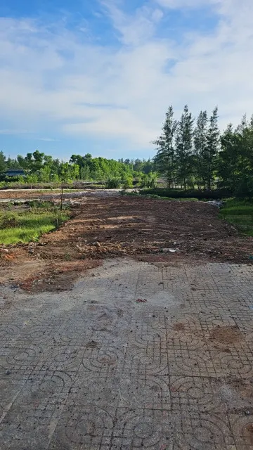 Cần bán Lô mặt tiền đường quốc Phòng xã cửa việt
