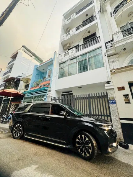8.x tỷ nhà Kim Giang - Đại Kim - Hoàng Mai phù hợp bán hàng online, 33m2, ô tô 4 chỗ đỗ cửa, ngõ 10 SHIPPER xe máy lấy hàng cùng lúc.
