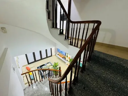 Nhà đẹp nội bộ Vũ Tông Phan, 5 phút đi Ngã Tư Sở, 40m² x5 tầng, mt 4.3m, chắc chắn, full nội thất, xách vali về ở ngay.Nhỉnh 8.x tỷ.