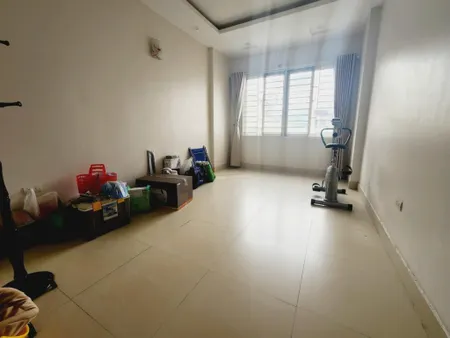 Bán nhà phố Đội Cấn, Ba Đình, ô chờ thang máy, 10m ra mặt phố