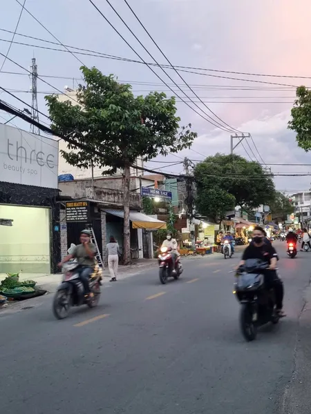 BÁN NHÀ MẶT TIỀN HUỲNH THỊ HAI 4X23M GẦN CHỢ VỊ TRÍ ĐẸP TIỆN KD