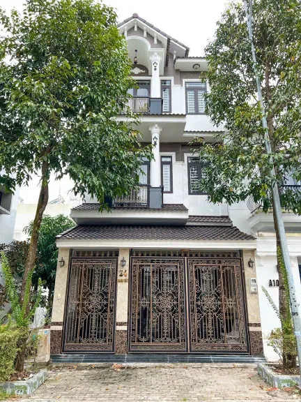 🏠NHÀ TRỆT 2 LẦU ( HẺM HÔNG 4m )- KDC NAM LONG ( CẠNH HỒ CẢNH QUAN ).( HĐ thuê 12tr/tháng )
