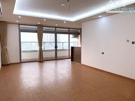 Cho thuê văn phòng toà 17T4 Trung Hoà Nhân Chính với 156m, với 03 phòng ngủ, đồ cơ bản