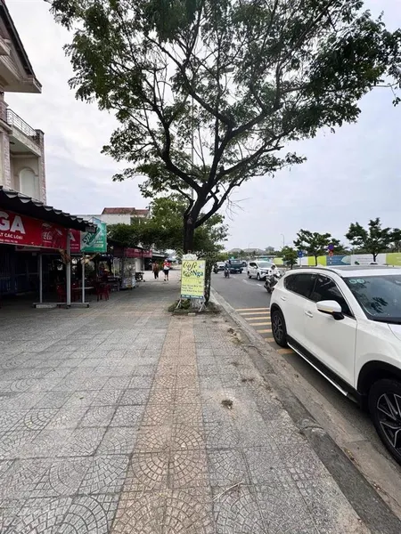 Chào bán 3 lô mặt tiền trường sa đối diện bãi biển non nước lên số nhà 484 + 486 + 48