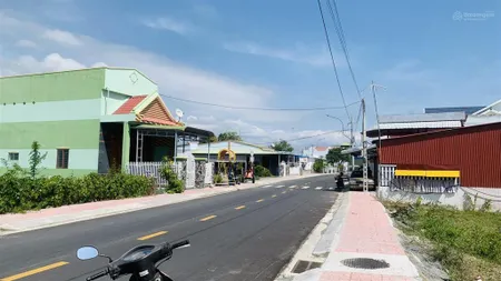 Đất nền mt đường lương văn can rộng 16m, ngang 6m có thổ cư, vị trí kinh doanh