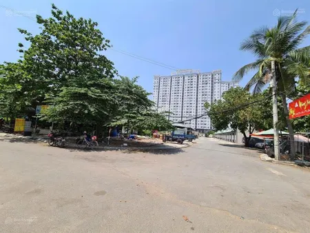 Siêu vị trí mặt tiền rạch xuyên tâm ngay sau lưng vincom nguyễn xí, 8x18m 150m2