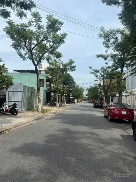 Bán gấp lô đất mặt tiền vị trí cực đẹp, hướng đông mát mẻ, tiện kinh doanh buôn bán