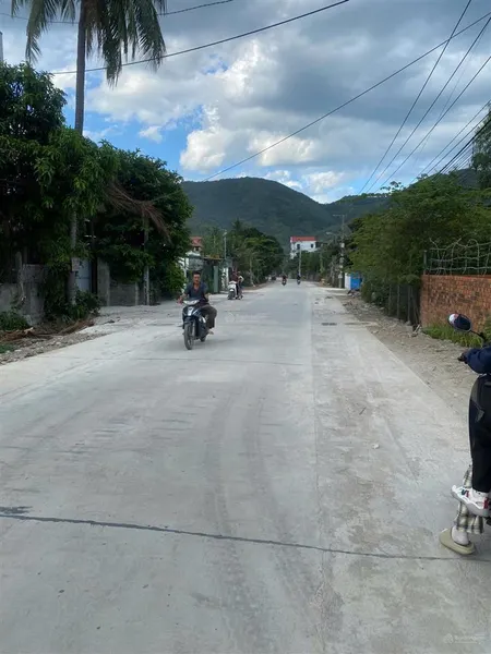 Cần bán nhanh lô đất mặt tiền đường bình hoà, phường nam nha trang