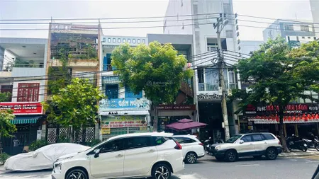 Sản phẩm kín 200m hai mặt tiền đường hồ nghinh. đang cho thuê 80tr/th. đoạn đẹp nhất. giá tốt