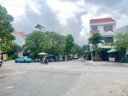 Đất mặt tiền đsố14 ngay chợ hiệp bình chánhkhu vip ven sôngp.hiệp bình chánh130m2(ngang 7)tl