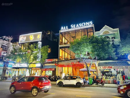 Bán đất mặt tiền nguyễn văn thoại. diện tích 196m2. ngang 9m. đang cho thuê 130 tr/tháng. gần biển