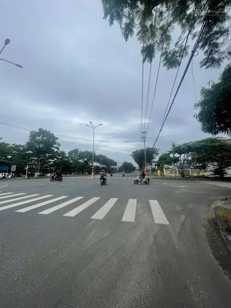 Chính chủ cần bán đất mặt tiền đường mê linh, đường 33 mét. trục đường kinh doanh lớn