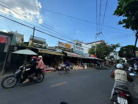 Mỹ Hạnh chuyên nhà phố Q12