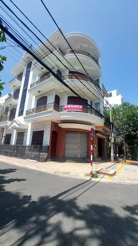 🏡 Cho thuê – Nhà 1 trệt 3 lầu, 6 phòng ngủ, gara rộng – Trương Văn Bang, P.7, Vũng Tàu – 78m² – Giá chỉ từ 17tr/tháng