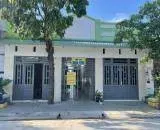 Nhà trọ thu nhập ổn định ~10tr/tháng. Giá 1 TỶ 350, sổ hồng riêng, vị trí đắc địa gần KCN Mỹ Phước 3. Chủ chuyển công tác về quê nên cần bán lại.
