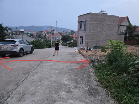 ✅ Ngõ siêu to trước mặt: 4 Ô tô đỗ trước mặt, quay đầu trước cửa nhà