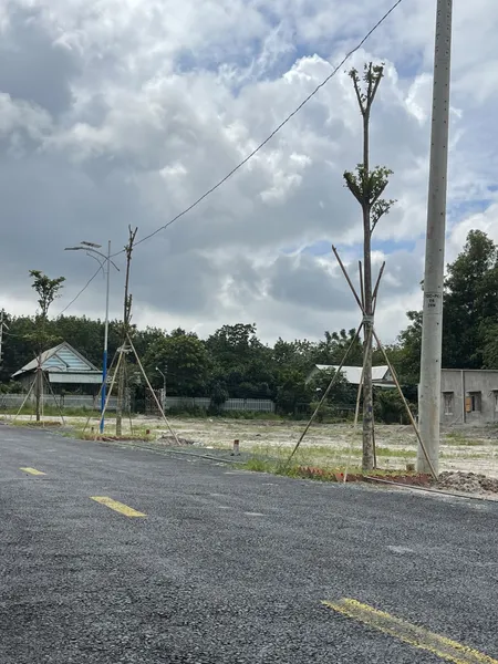 Đất khu công nghiệp mặt tiền đường nhựa 12m