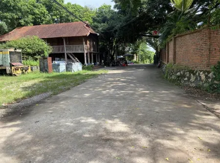 Cần chuyển nhượng lô góc 2 mặt tiền với dt 400m2 trong đó có 150m2 tc tại yên bài