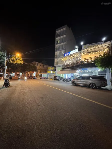 Cần bán nhanh lô đất mặt tiền đường dã tượng (20m )đoạn gần chợ bình tân , cách biển trần phú 1km