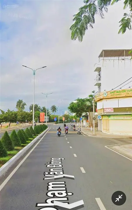 Mặt tiền phạm văn đồng gần đại học nha trang ] * bên kia đường là biển hòn chồng * giá 12,2 tỷ