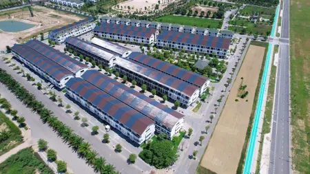 BÁN NHÀ LIỀN KỀ GẦN CẦU 100M VÕ NGUYÊN GIÁP TRỤC ĐƯỜNG LỚN TP HUẾ