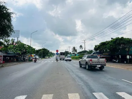 Bán đất mặt tiền quốc lộ 1a 7000m2 36 tỷ