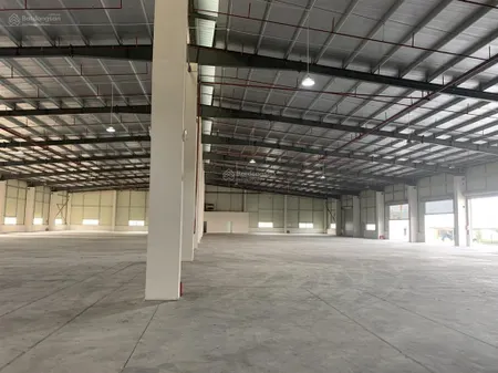 Bán dt gần 1ha, có văn phòng 500m2, ngay đường tránh phủ lý. giá bán 20 tỷ cần bán