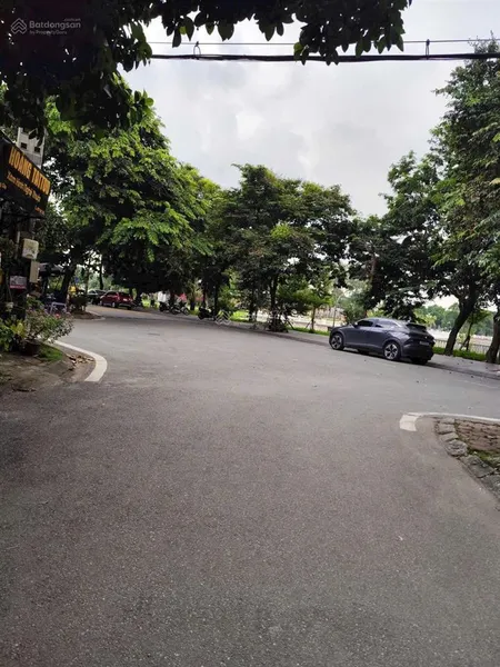 Bán đất tái định cư, phân lô vỉa hè, gần aeon mall, 66m2, mặt tiền 5.3m, giá 13 tỷ.