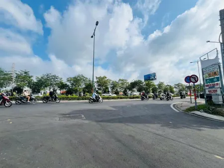 Hàng hot đất mặt tiền đường số 32 sát phạm văn đồng đường xe tải khu dân cư hiện hữu dân trí cao