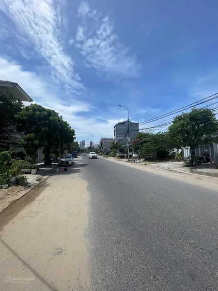 Chính chủ cần bán nhanh lô đất 370m mt đường chính hữu sơn trà. giá đầu tư