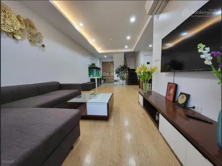 Ch 80m2n2vs gửi 5tỷ golden field tầng trung hướng đn thoáng mát, full đồ đẹp ở ngay 0966 769 ***