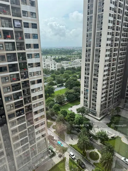 Bán căn 2pn1wc toà s2.16 tầng đẹp