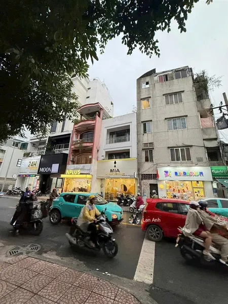 Bán chung cư tầng trệt mặt tiền huỳnh văn bánh đang có nguồn thu ổn định