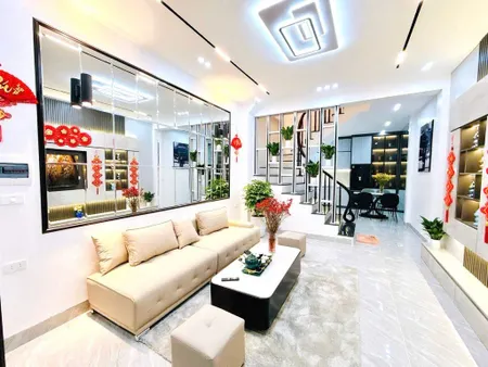 BÁN NHÀ ĐẸP Ở NGAY - XUÂN THUỶ, CẦU GIẤY - 42M x 4T- MT 3.8M - FULL NỘI THẤT - SÁT Ô TÔ