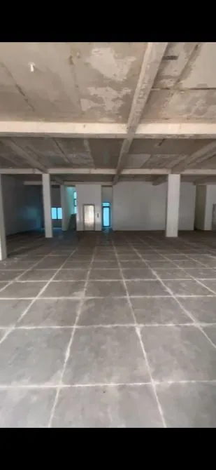 Công ty cho thuê nhà 4 tầng mặt đường Lê-nin, tp. Vinh tổng diện tích 4 sàn 2115m2