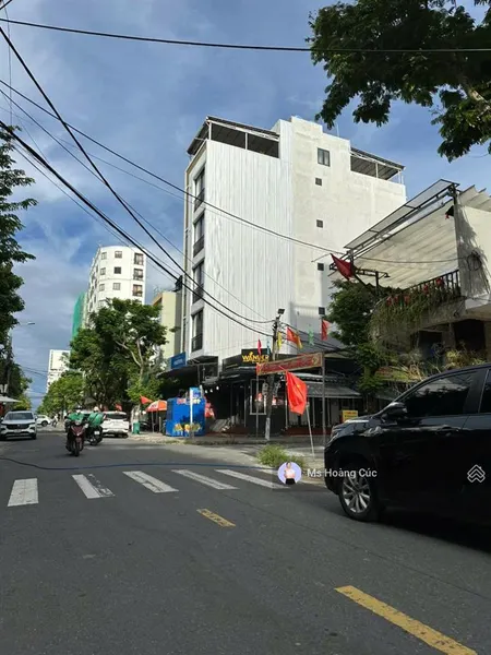 Mt hoàng kế viêm trục chính an thượng, thông bãi biển dt 239,7m2 ngang 10m, xây khách sạn rất đẹp