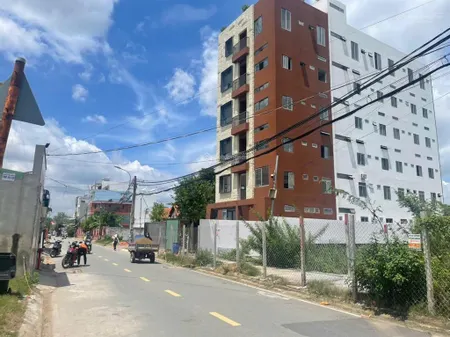 Đất mặt tiền võ văn hát q9 ngang 10m. hệ số cao, được xây cao tầng có hầm.