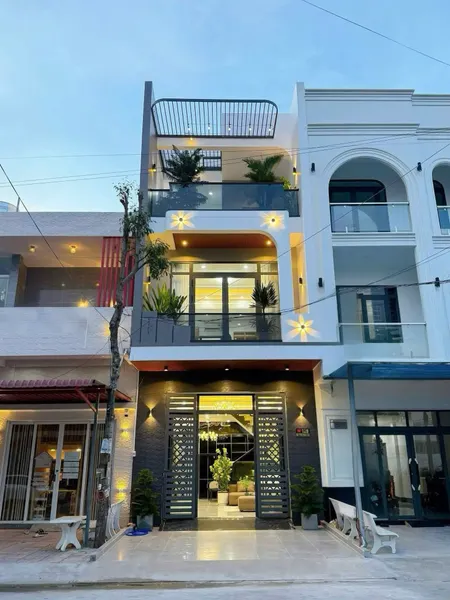 Bán Nhanh Nhà Phố Mới Xây - Hiện Đại -Tặng Nội Thất - Thủ Dầu Một