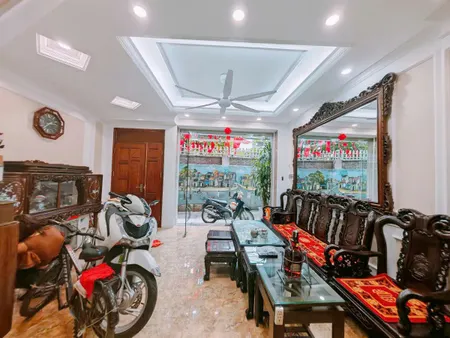 BÁN NHÀ ĐẸP - FULL NỘI THẤT - Ô TÔ VÀO NHÀ - TRUNG TÂM CẦU GIẤY
