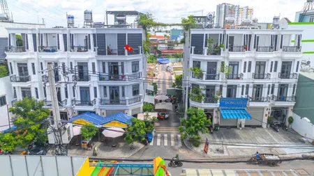 Bán gấp nhà liền kề giá rẻ ngay chợ bà hơm quận bình tân