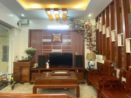 💥 SIÊU PHẨM CẦU GIẤY – Ô TÔ ĐỖ CỬA – GẦN TRƯỜNG ĐẠI HỌC 💥
