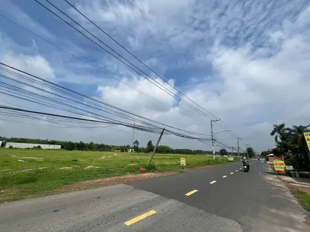 Bán đất 51574m² ngang 421m giá 155 tỷ Phường Bến Cát