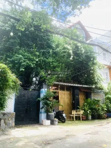 Cho thuê biệt thự 100m² tại Nguyễn Văn Săng, phường Tân Sơn Nhì, quận Tân Phú, vị trí đắc địa, mặt tiền rộng, phù hợp nhiều loại hình kinh doanh