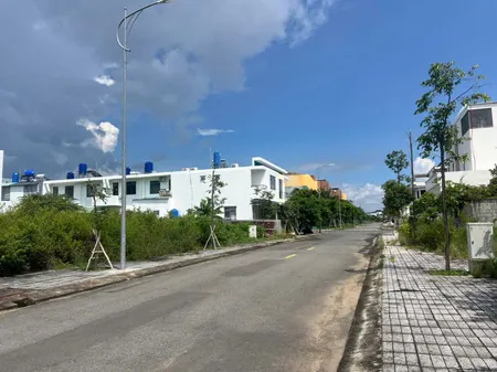 BÁN LÔ ĐẤT B6 -16 KĐT TÂY BẮC,  TP. RẠCH GIÁ, TỈNH KIÊN GIANG KHÔNG HỐ GA , TRỤ ĐIỆN ( NAY LÀ PHƯỜNG RẠCH GIÁ , TỈNH AN GIANG )