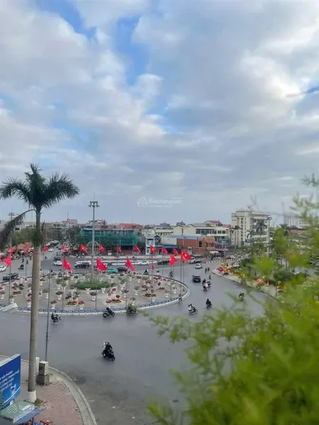 Bán nhà trong chợ gò công, kiến an, hải phòng kinh doanh buôn bán ok
