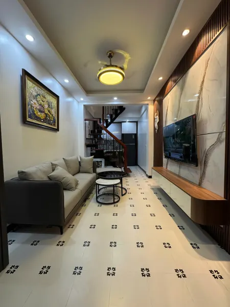 NHÀ CHÍNH  CHỦ - GIÁ TỐT - Vị Trí Đẹp Tại Lê Đại Hành, Quận Hai Bà Trưng, TP Hà Nội