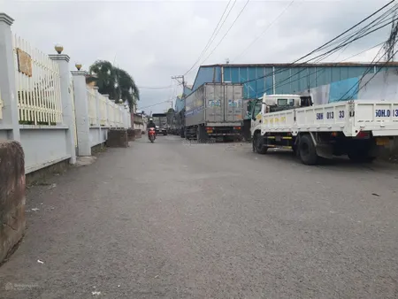 Xưởng cũ bán đường c12 xã tân kiên, huyện bình chánh, dt 40 x50m, tổng diện tích 2000m2 tc