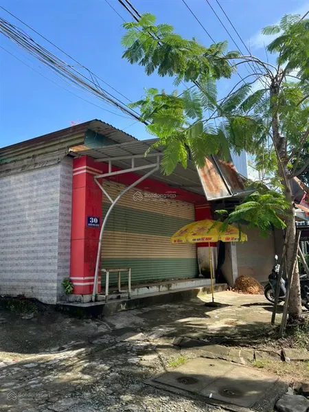 Chính chủ cần bán gấp nhà kho 206m2 giá rẻ phường hương long, tp huế chỉ với 78 triệu/m2