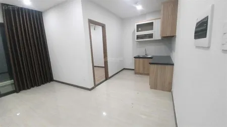 Bán căn hộ 2pn 2wc góc 51,3m2 bcons plaza tầng cao, giá 2 tỷ 100 triệu, sổ sẵn sang tên ngay