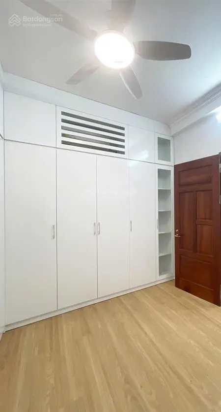 Bán căn hộ chung cư đẹp tại ngọc khánh, 5,29 tỷ, 48m2, sử dụng 75 m2, đầy đủ nội thất